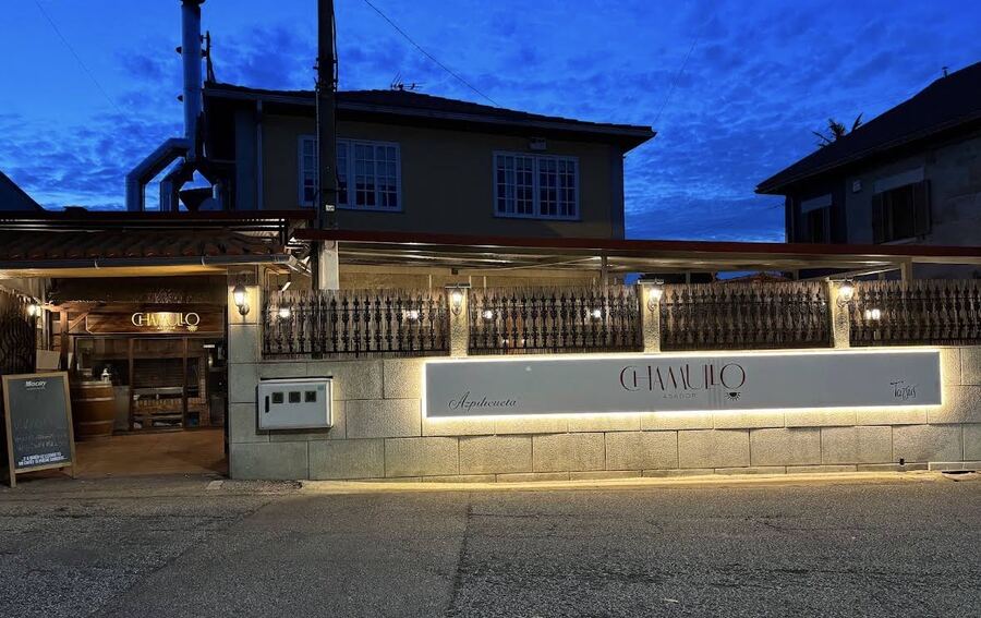 Fachada de Chamullo Asador de noche, Rúa Pardaiña 48 Vigo